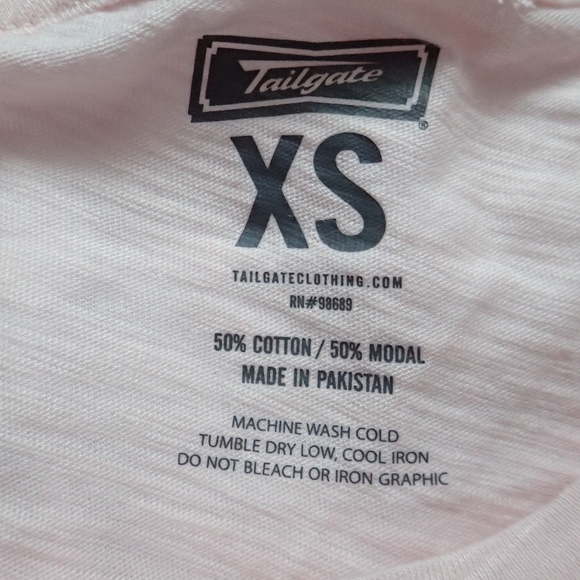Tailgate New York Hustle Pink Shirt XS - NWT - Picture 3 of 3